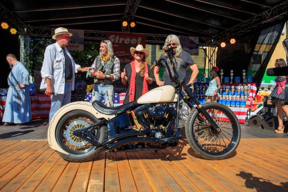 Papst Franziskus Harley