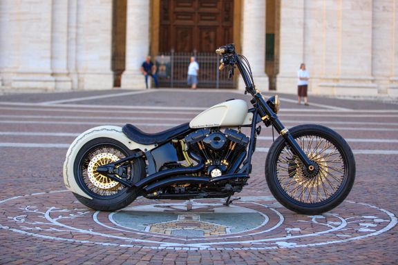 Papst Franziskus Harley