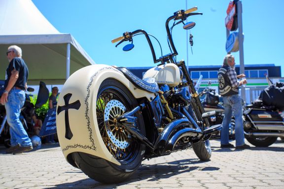 Papst Franziskus Harley